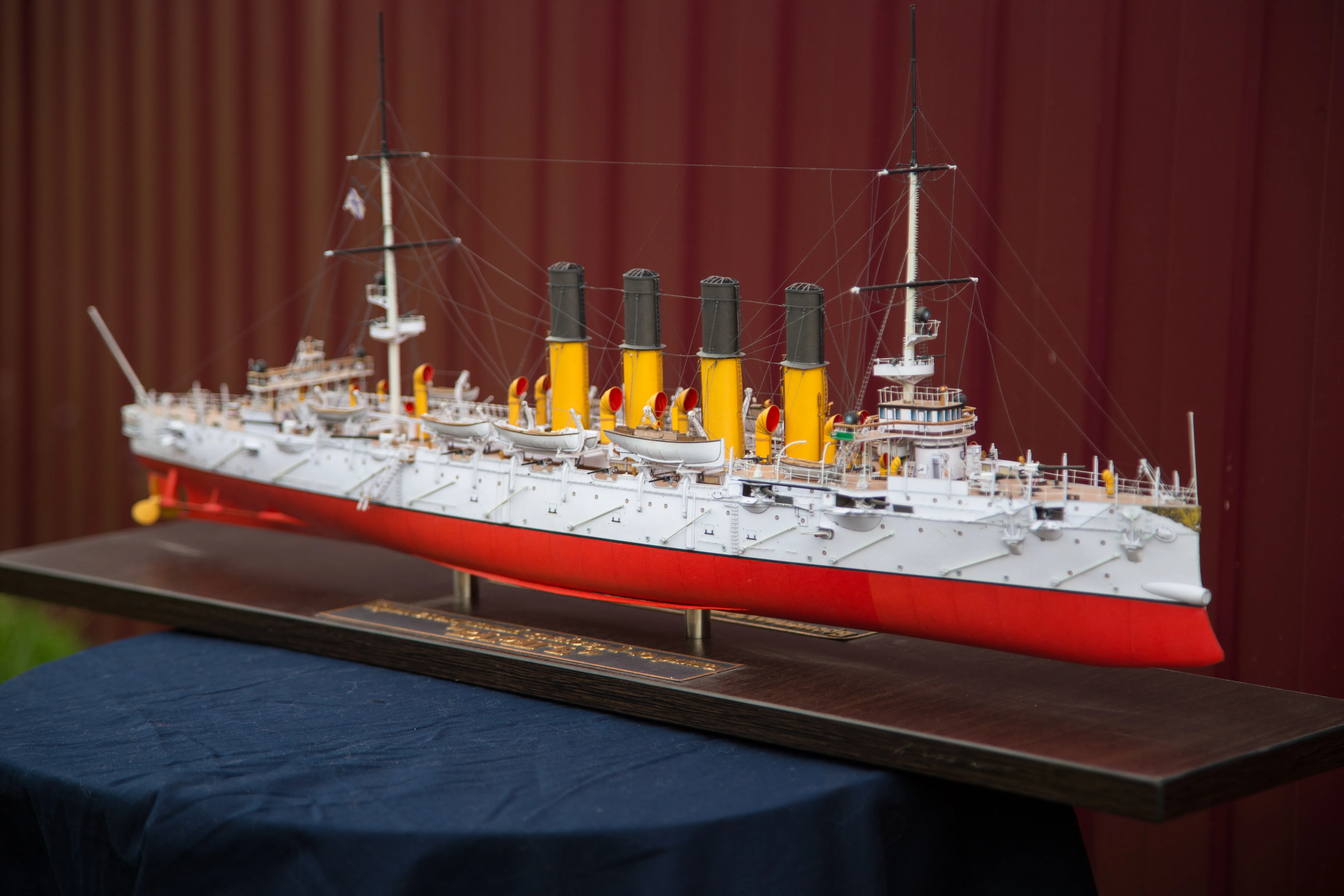 Модель корабля Крейсер "Варяг" - Верфь на Столе