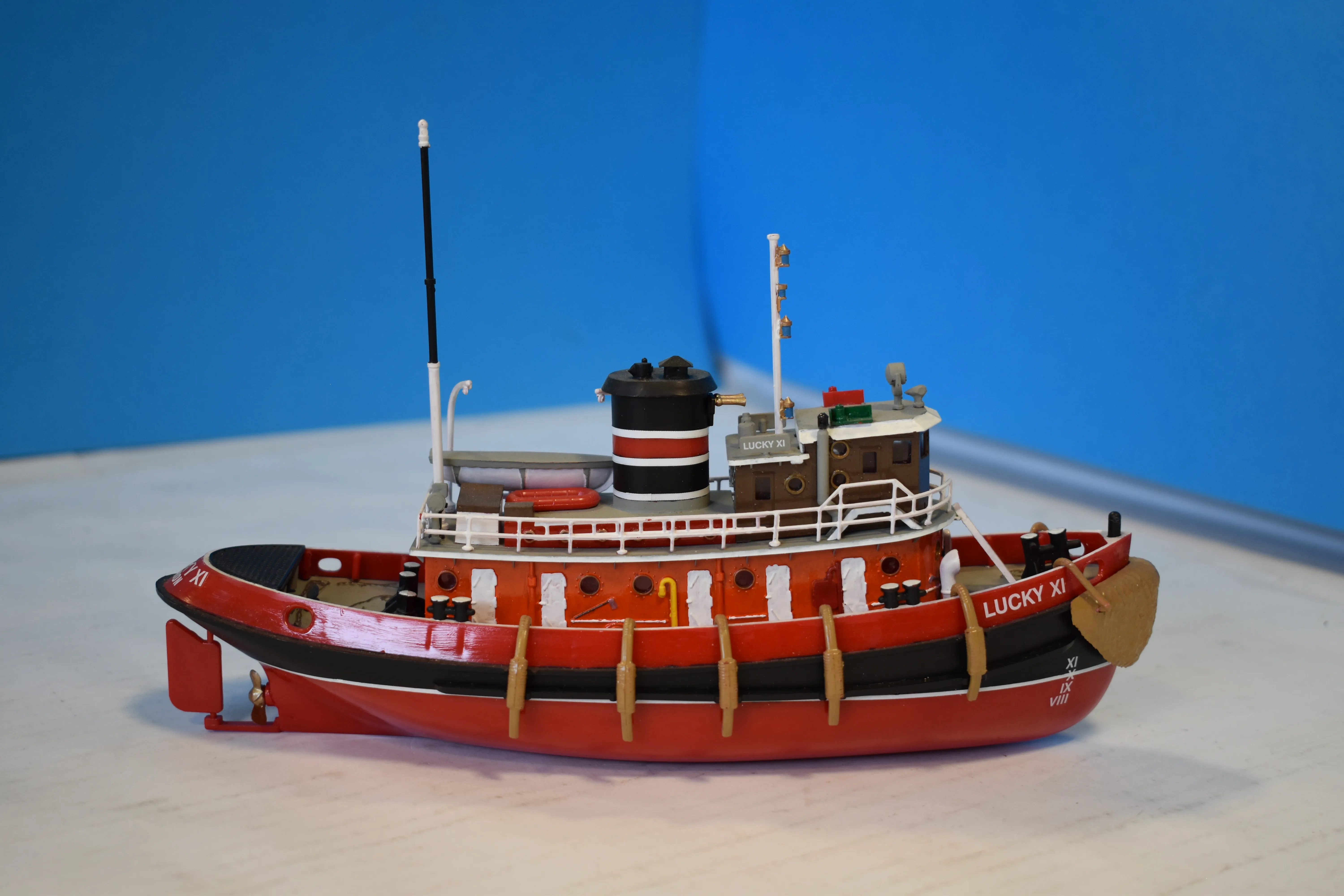 Модель корабля Буксир "Lucky XI" - Верфь на Столе