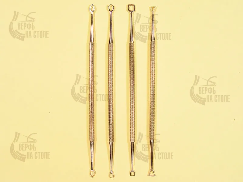 Набор из 4 полых стек