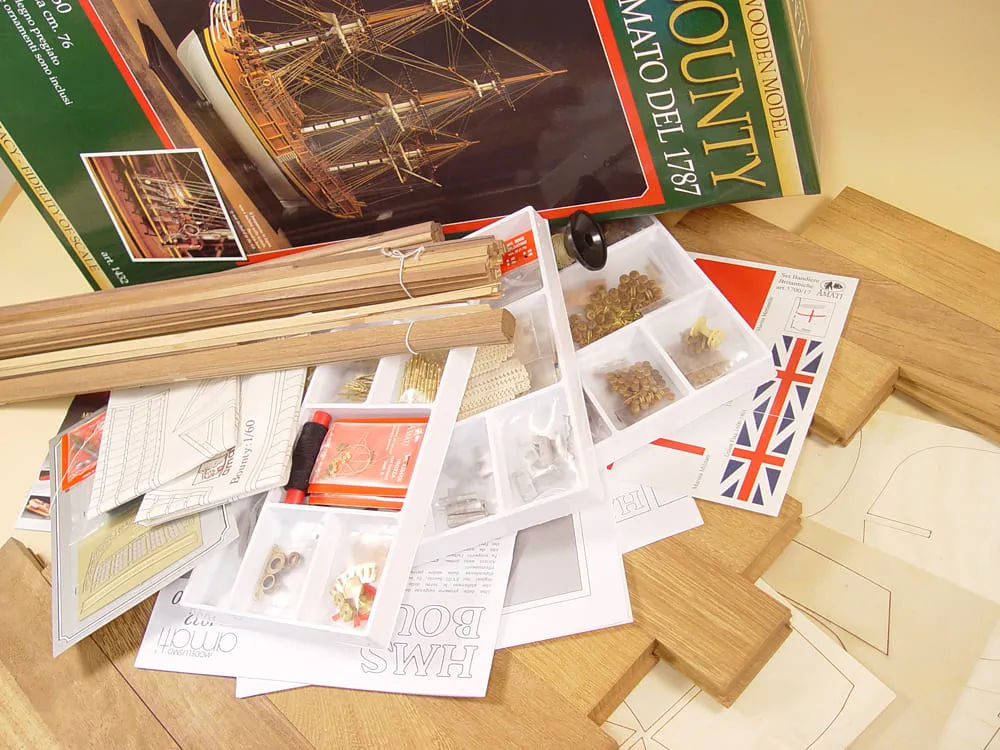 HMS Bounty (Баунти) + (Полный набор инструментов, клея и краски) HMS Bounty (Баунти) + (Полный набор инструментов, клея и краски)