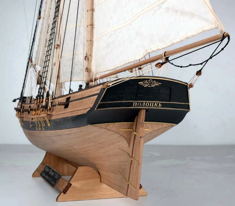 Шхуна Полоцк улучшенная + (Премиум комплект декора и инструментов)