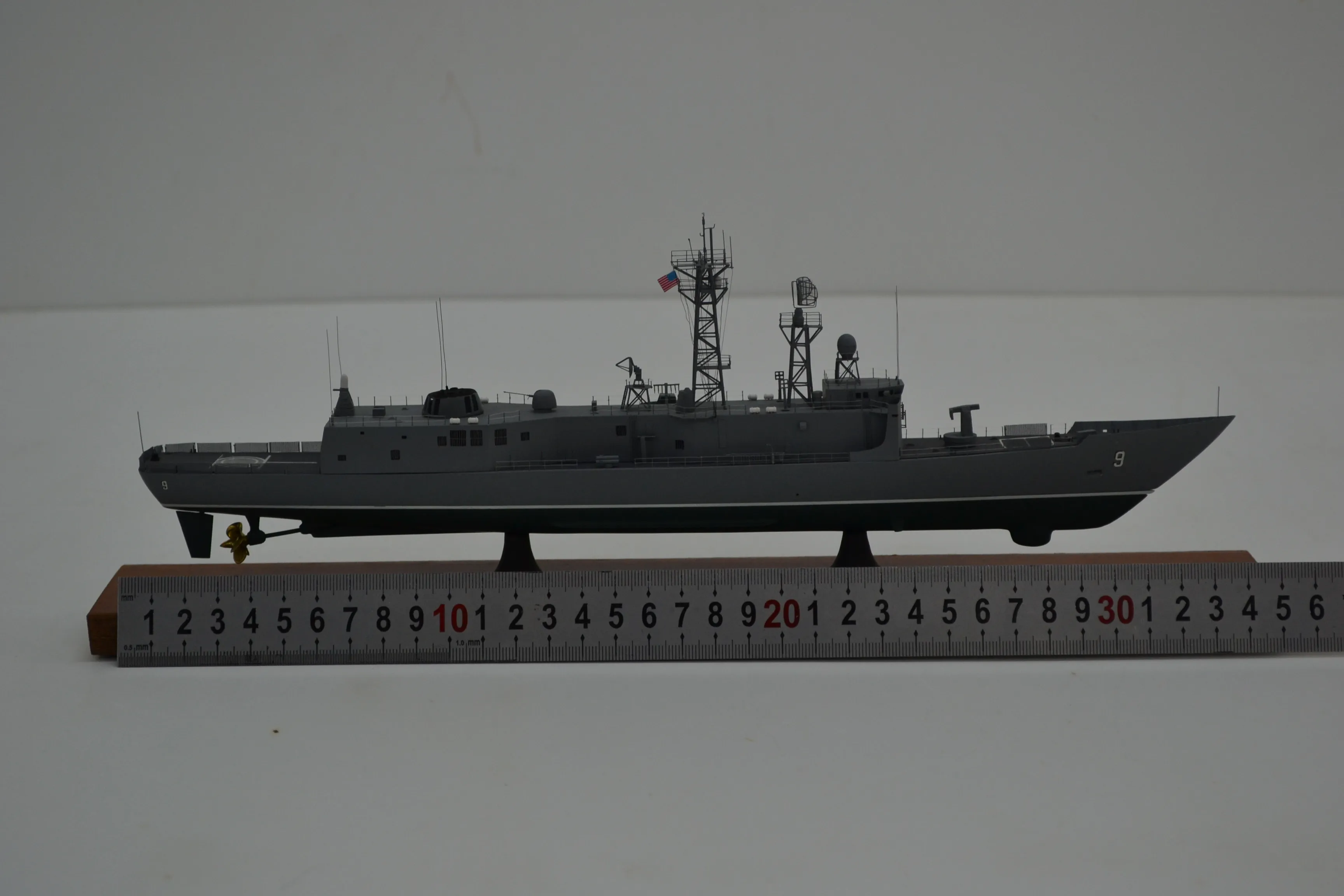 Модель корабля Фрегат FFG-9 «Уодсуорт» - Верфь на Столе