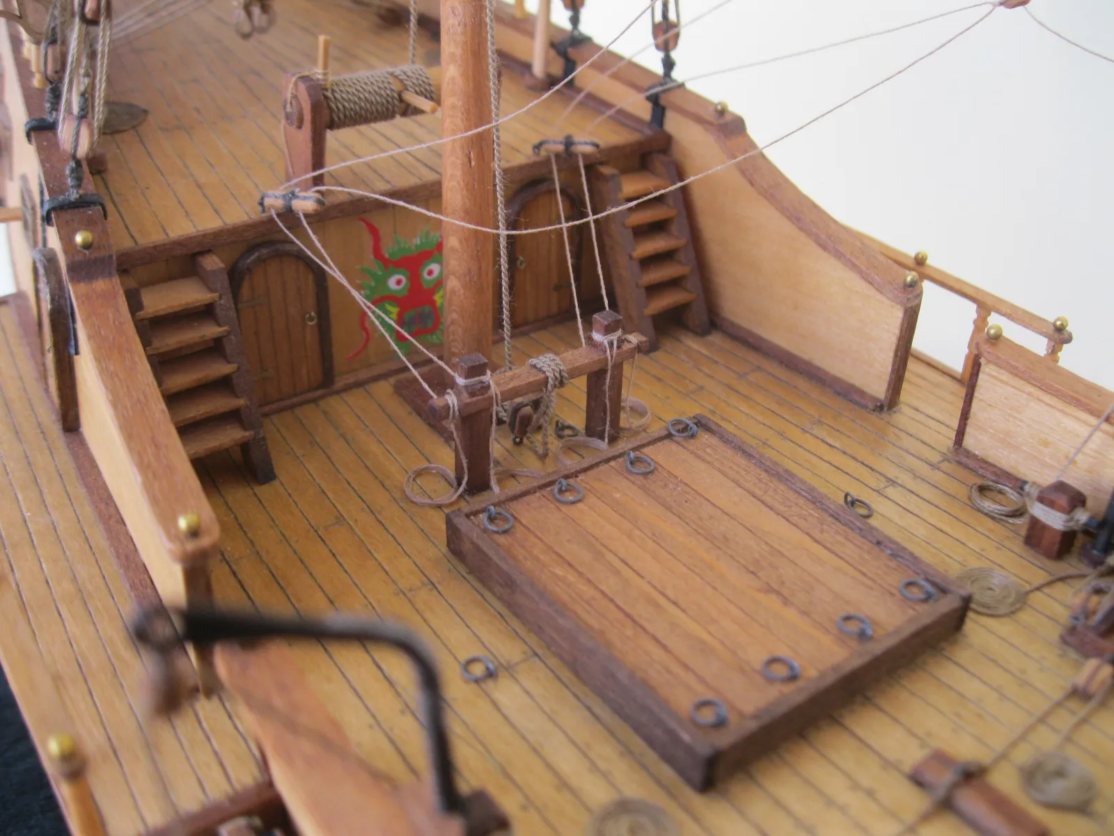 Модель корабля Джонка „RED DRAGON“  - Верфь на Столе