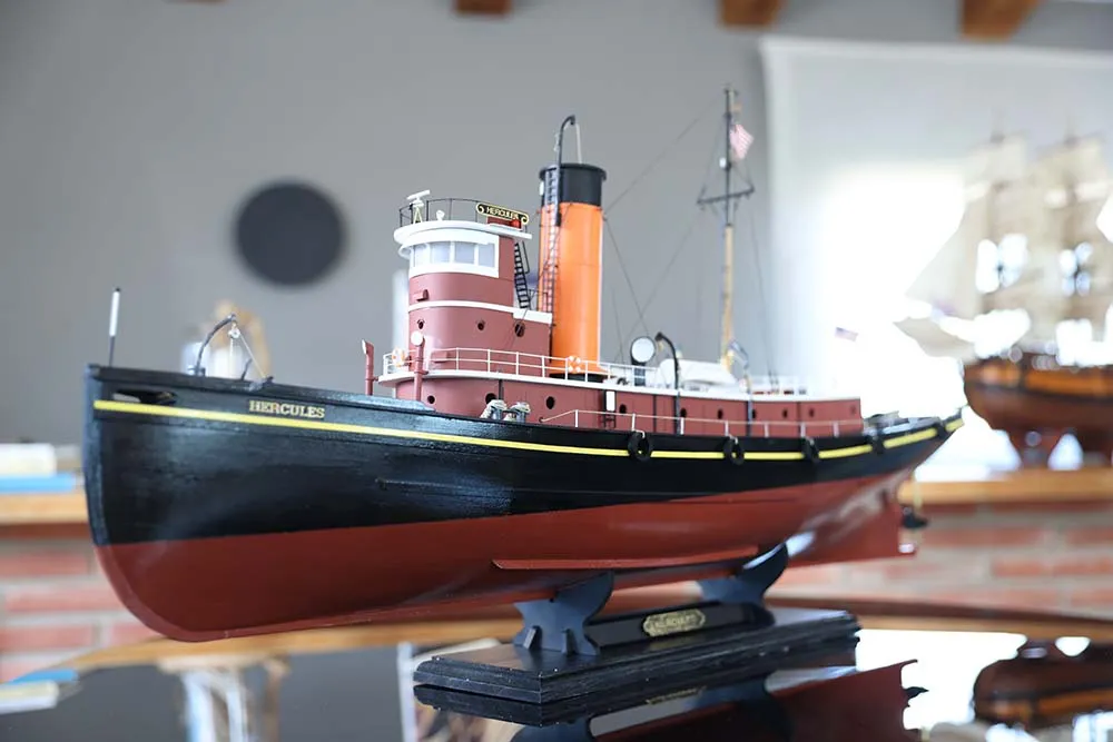 модель корабля своими руками Hercules (Есть возможность поставить Р/У)
