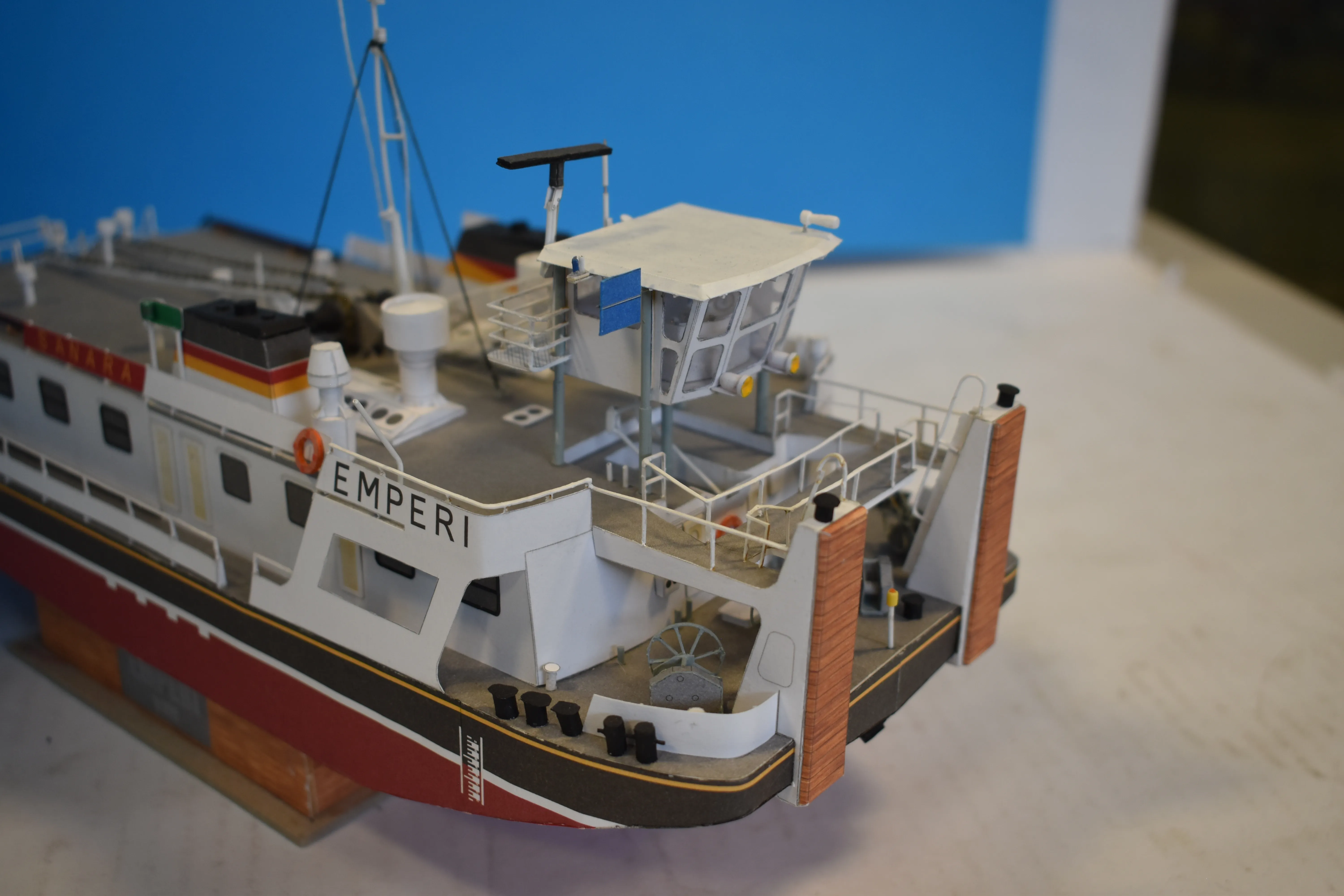 Модель корабля Речной толкач с Рейна "Emperi" - Верфь на Столе