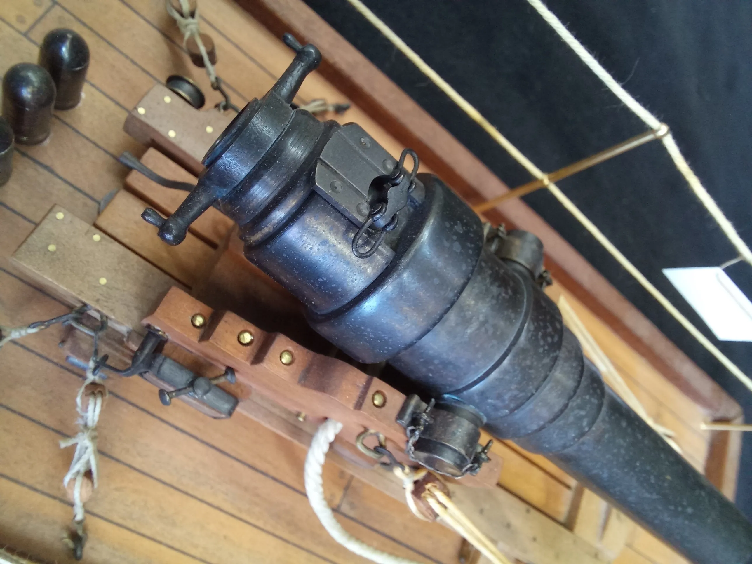 Модель корабля 7-дюймовая пушка Армстронга обр. 1864 г. на морском станке - Верфь на Столе