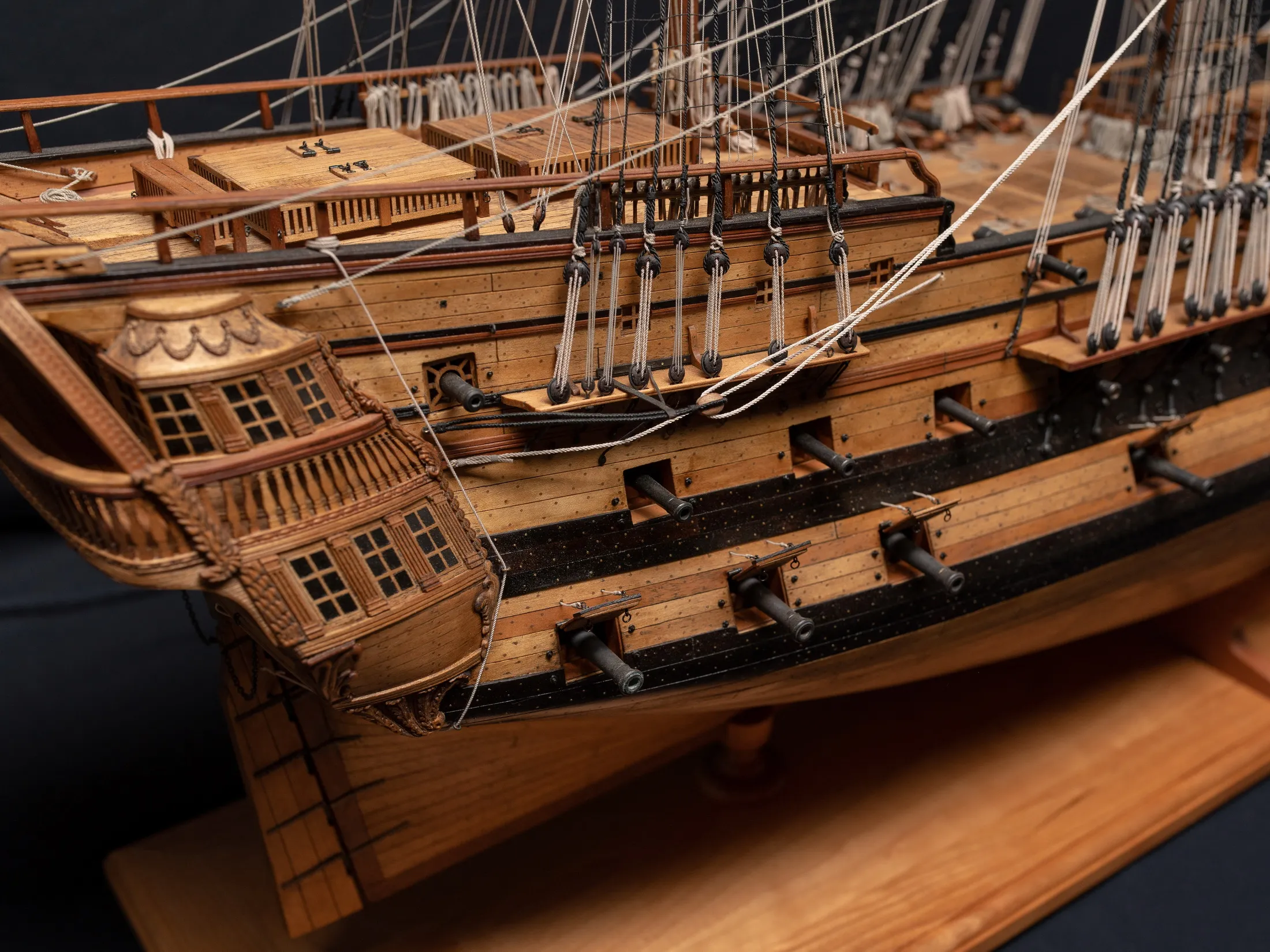 Модель корабля Bonhomme Richard - Верфь на Столе