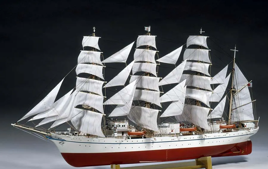 деревянная модель парусника Nippon Maru