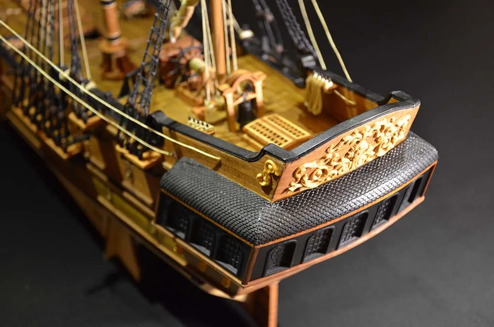 Черная Жемчужина, большая версия + (Полный набор инструментов, клея и лак) Черная Жемчужина, большая версия + (Полный набор инструментов, клея и лак)