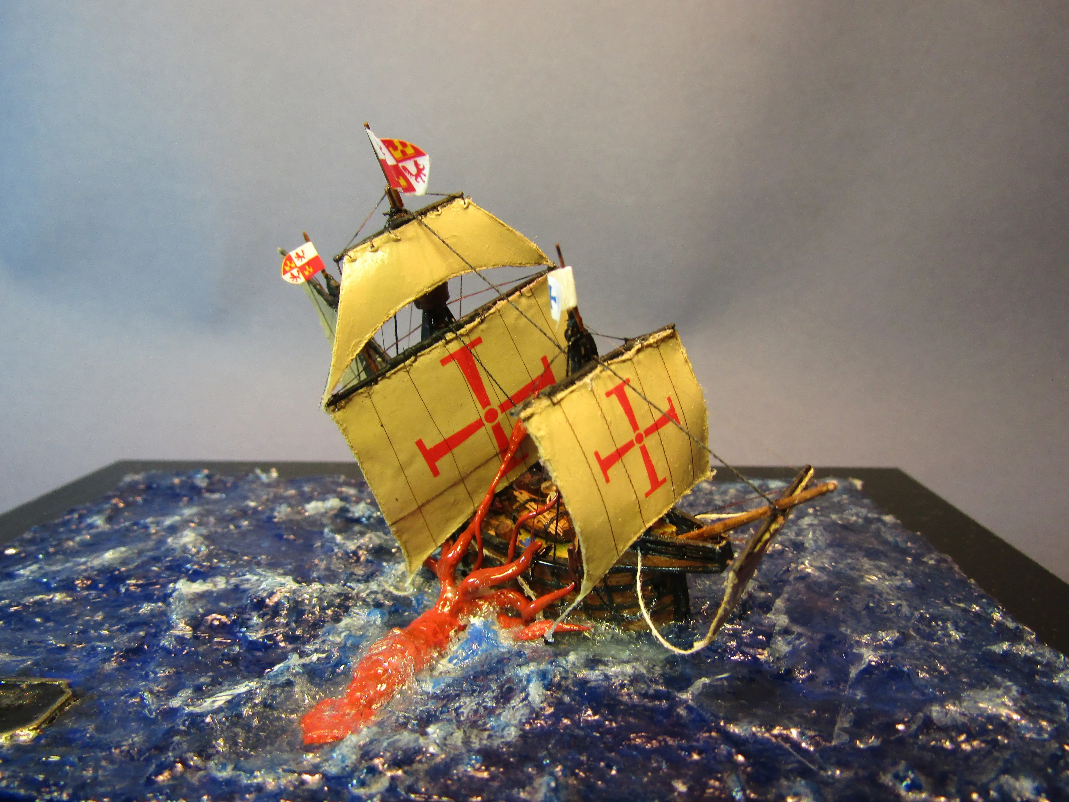 Модель корабля Каракка “Santa Maria” и Кракен - Верфь на Столе