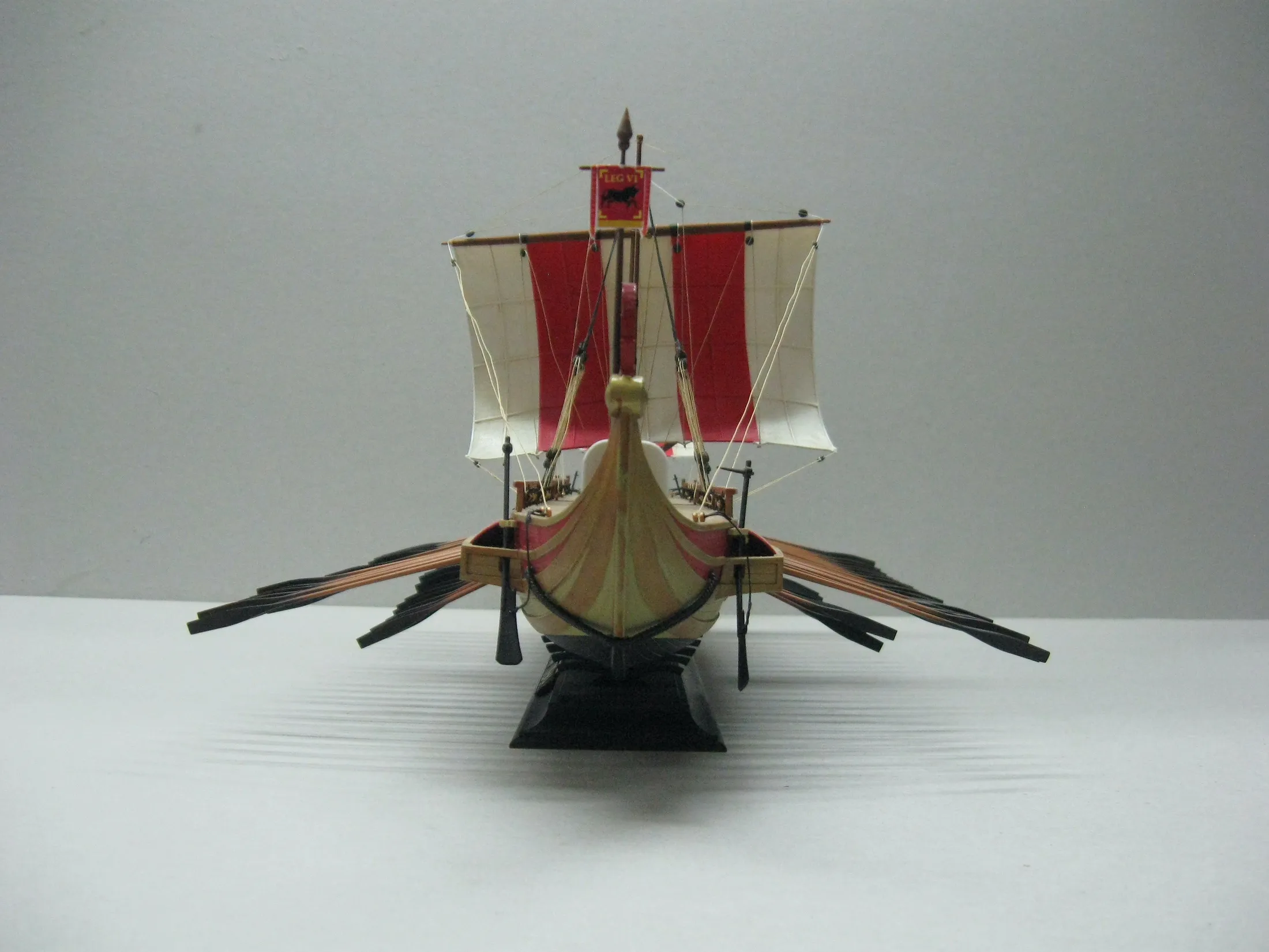 Модель корабля Римская трирема - Верфь на Столе