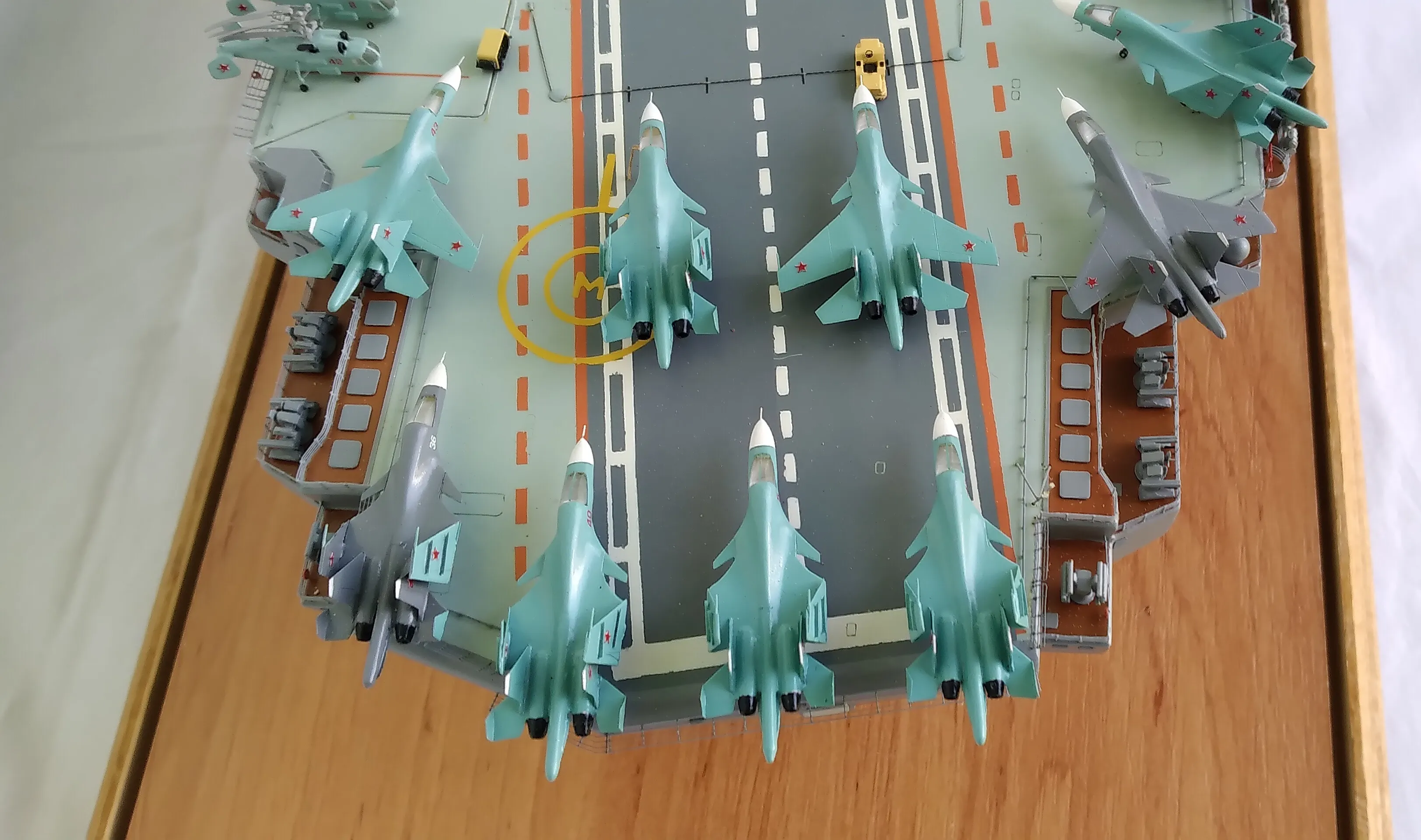 Модель корабля Авианесущий крейсер "Ульяновск" - Верфь на Столе