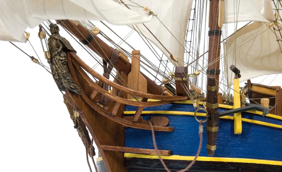 Bounty с разрезом + (Полный набор инструментов, клея и краски)