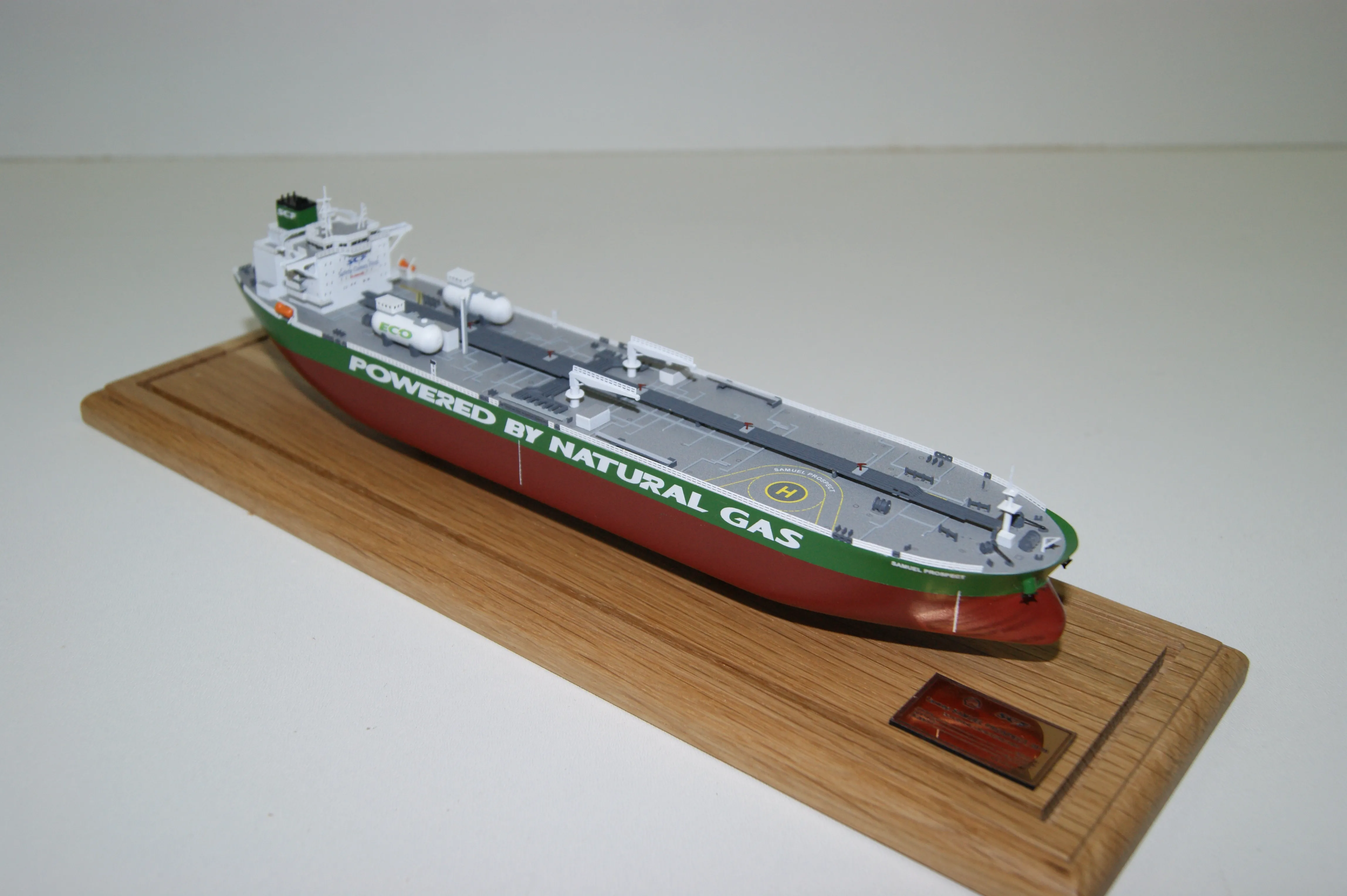 Модель корабля Танкер типа AFRAMAX «SAMUEL PROSPECT» - Верфь на Столе