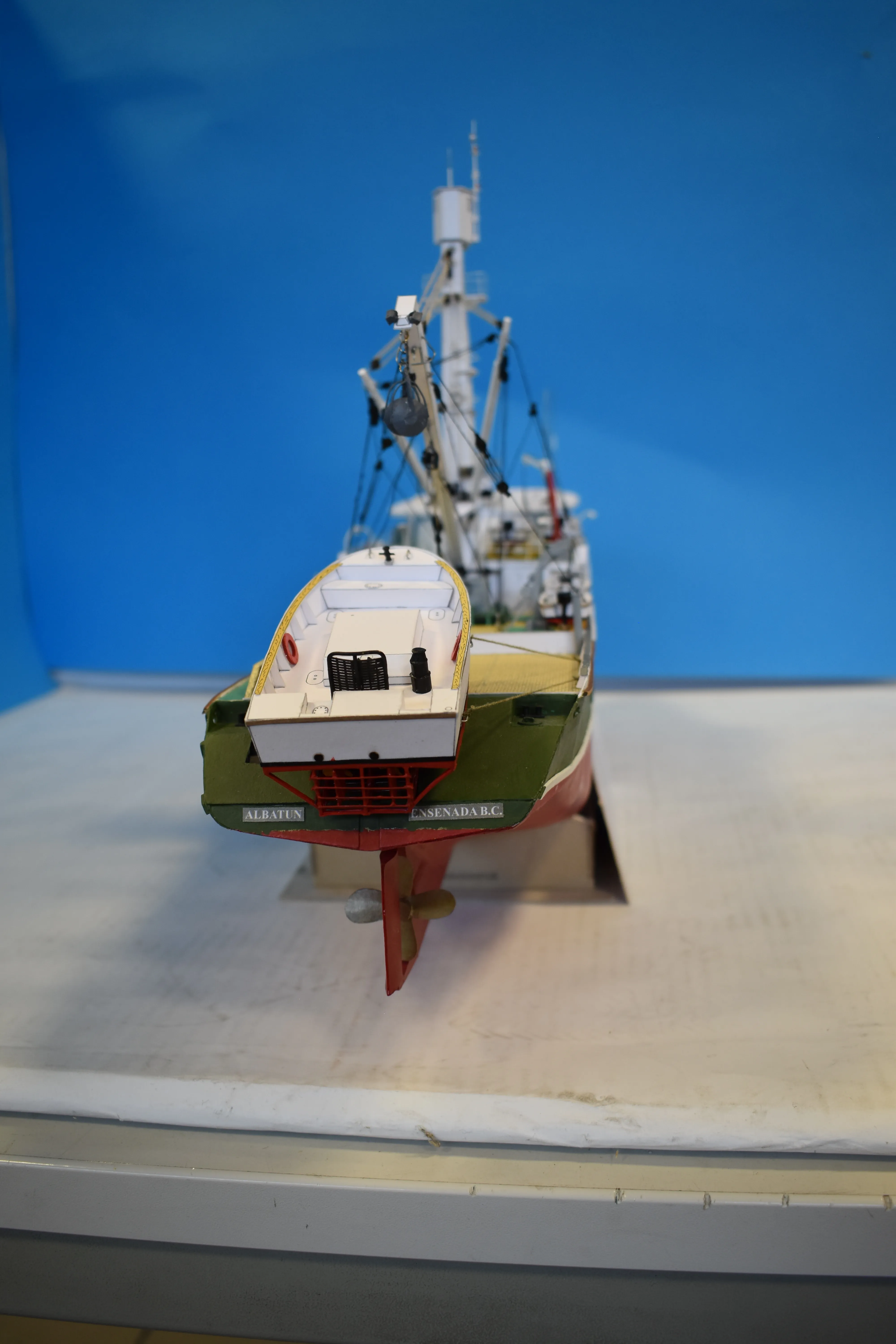 Модель корабля судно для ловли тунца "Albatun" - Верфь на Столе
