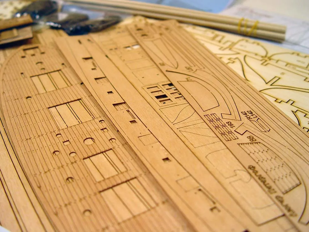 Люгер "Петергоф" + (Полный набор инструментов, клея и лак)