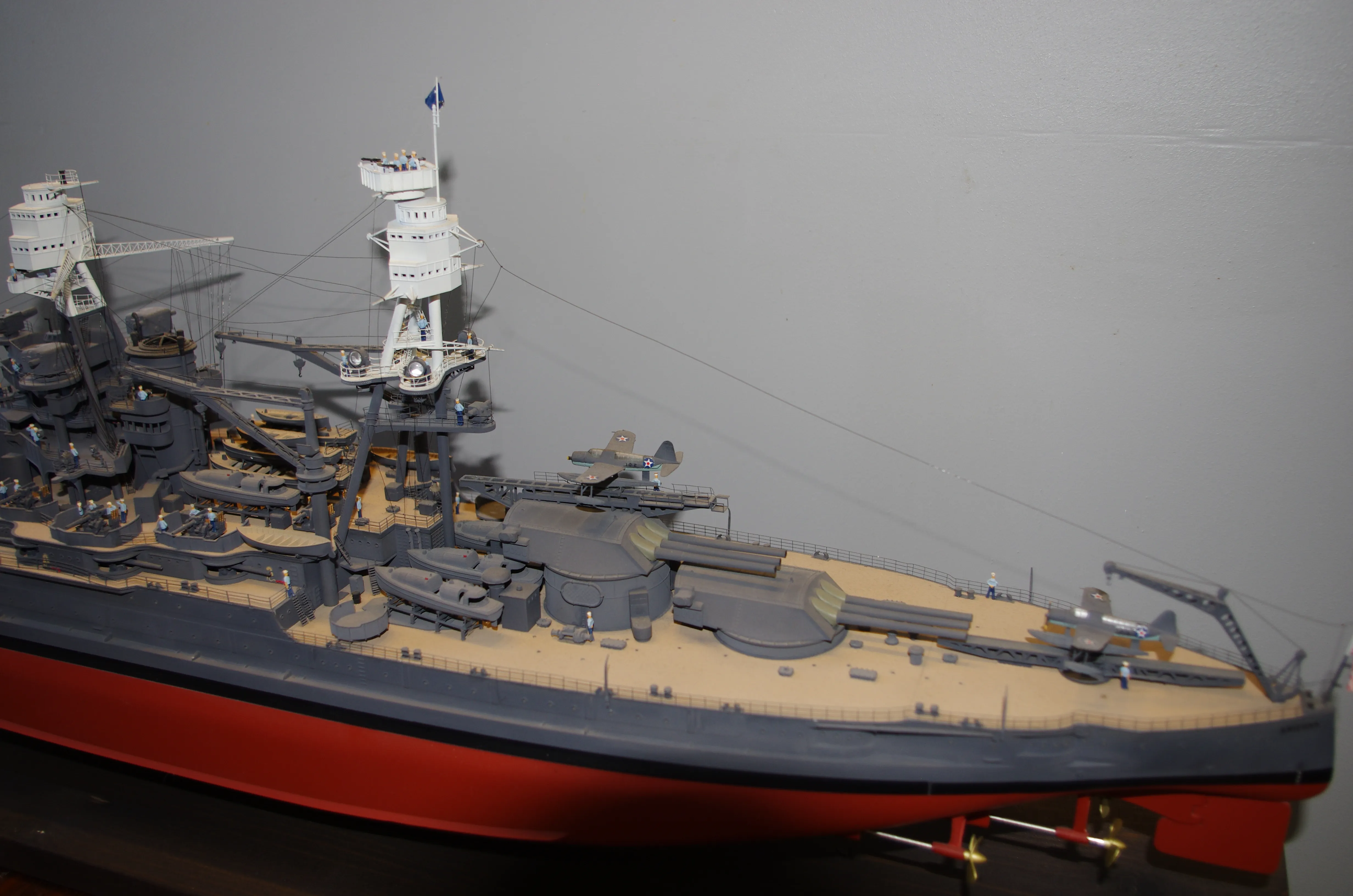 Модель корабля Линкор  ВВ-39  "АРИЗОНА"  декабрь 1941 г. - Верфь на Столе