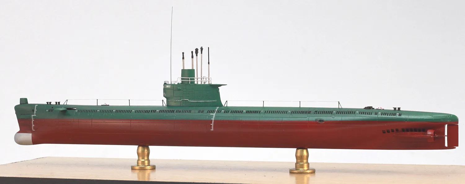 Модель корабля Подволная лодка тип 033 ВМС КНДР - Верфь на Столе