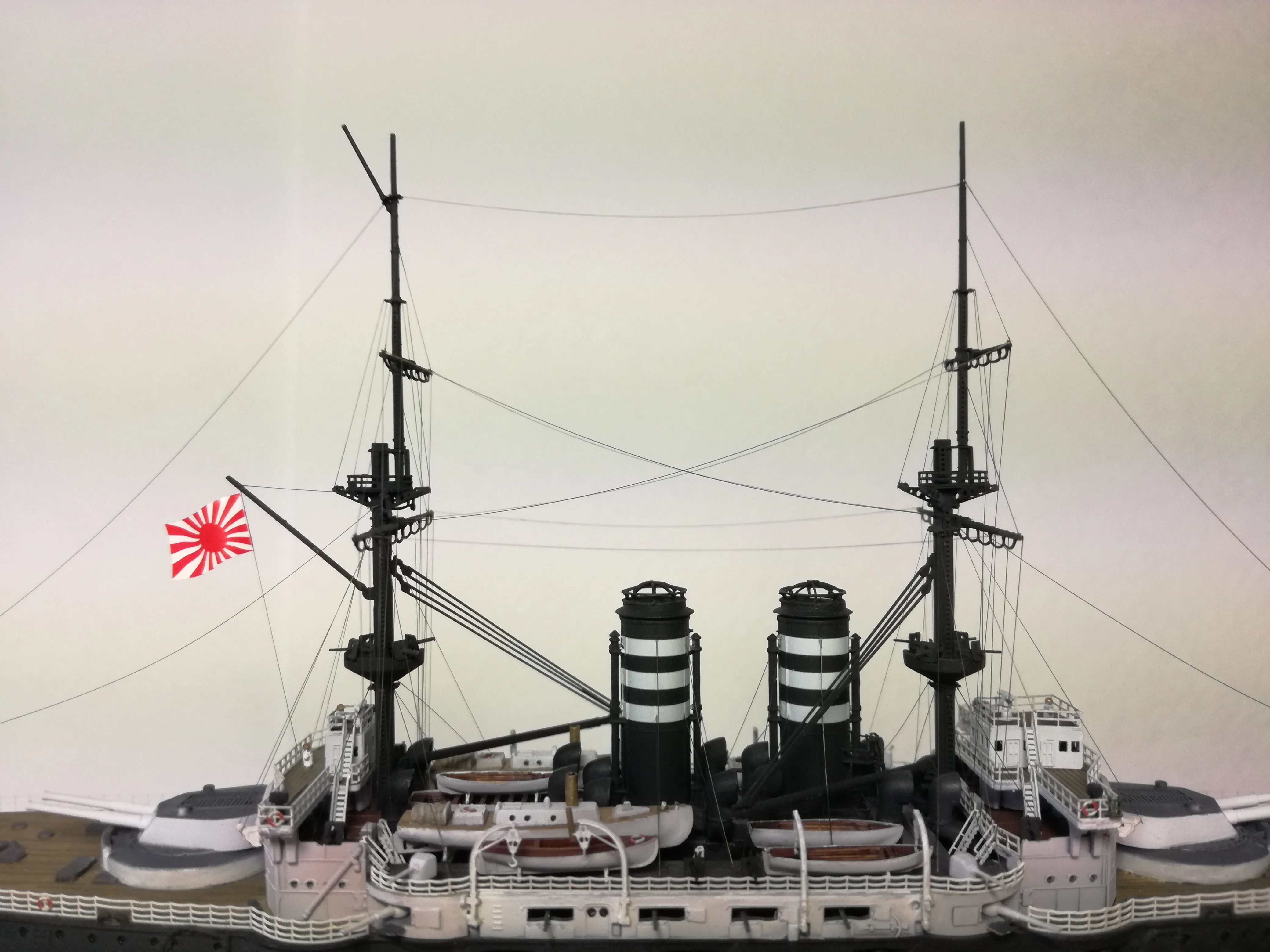 Модель корабля IJN "Mikasa" - Верфь на Столе