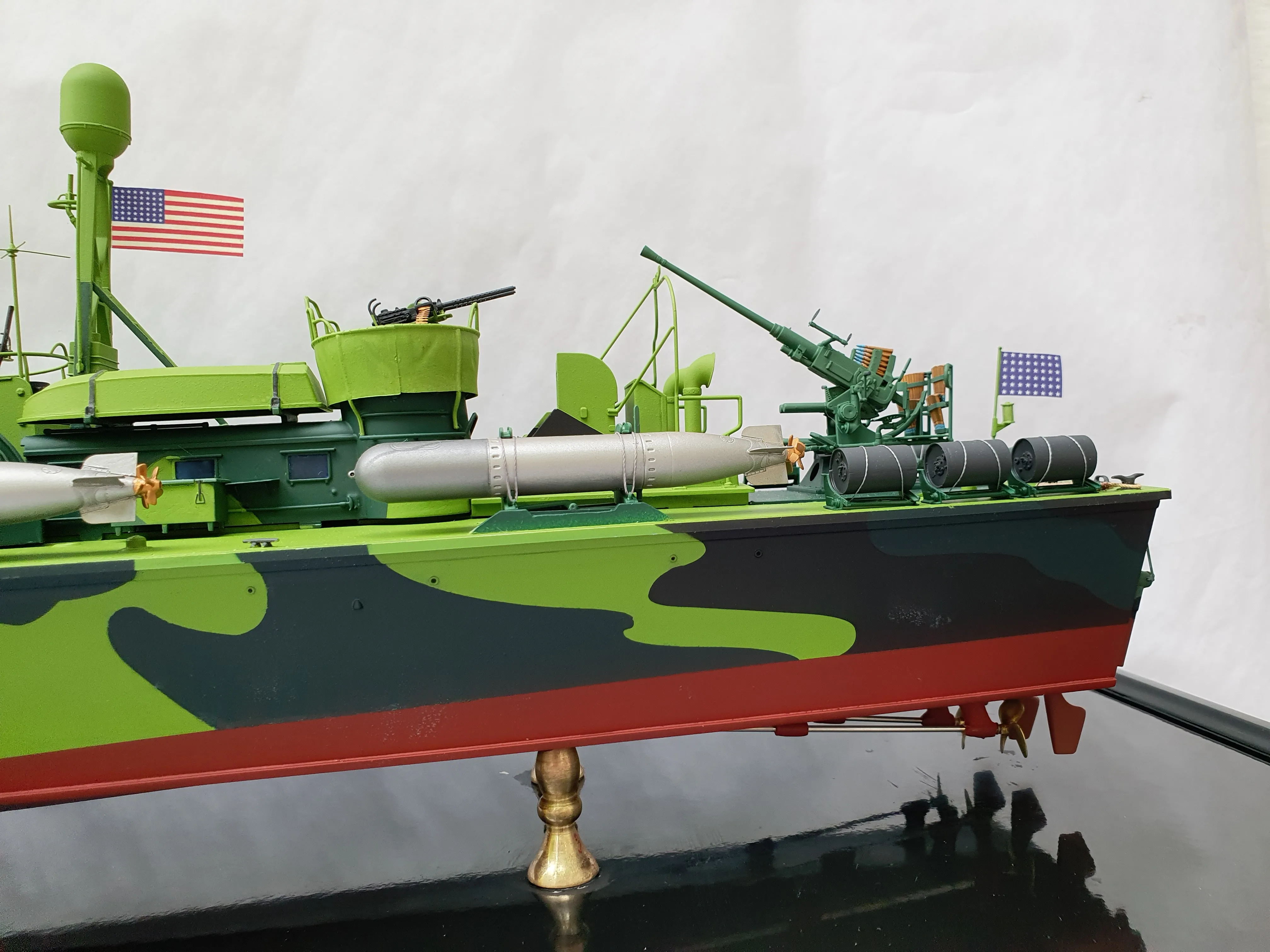 Модель корабля ELCO 80 TORPEDO BOAT PT-567 - Верфь на Столе