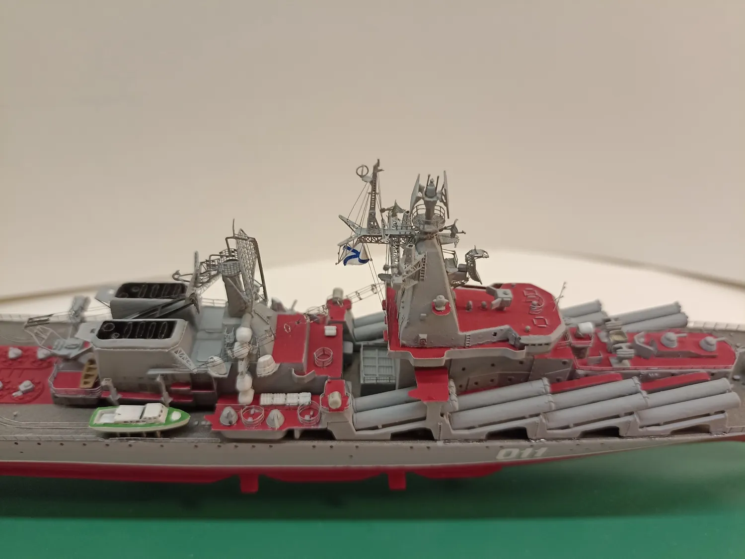 Модель корабля  ГРКР  " Варяг" - Верфь на Столе