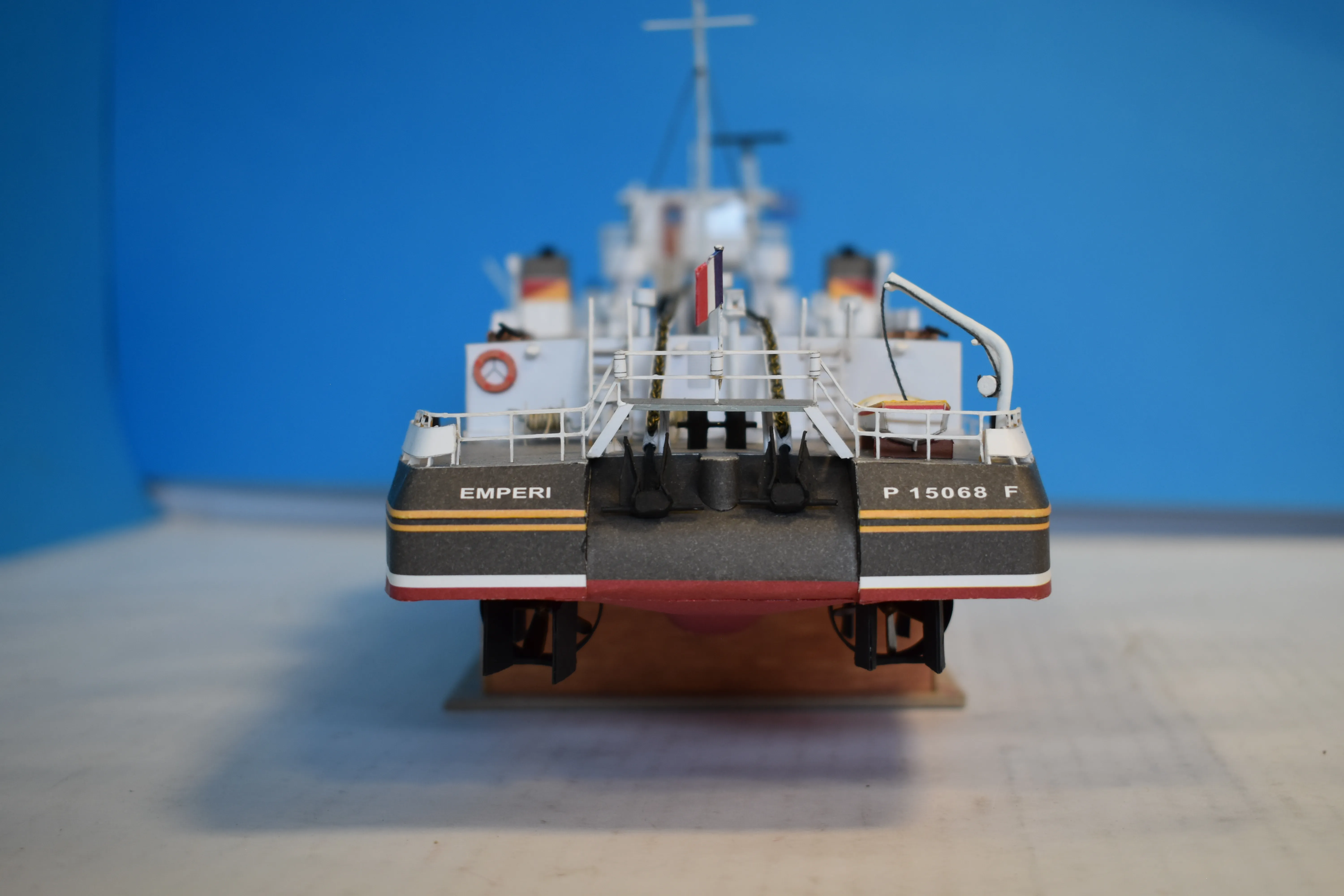 Модель корабля Речной толкач с Рейна "Emperi" - Верфь на Столе