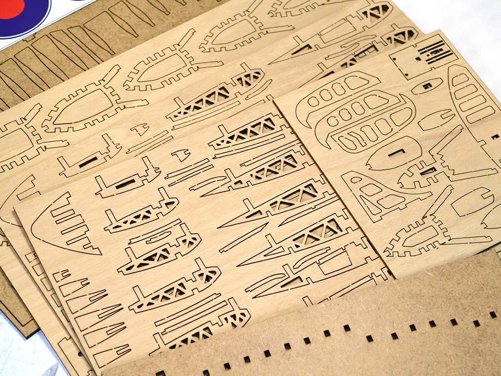 Spitfire MK-IXC EN398 + (Стартовый набор инструментов)