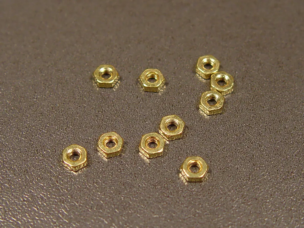 Миниатюрная гайка М1,4 латунь, 10 шт