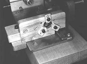 Промежуточная опора установленная на суппорте