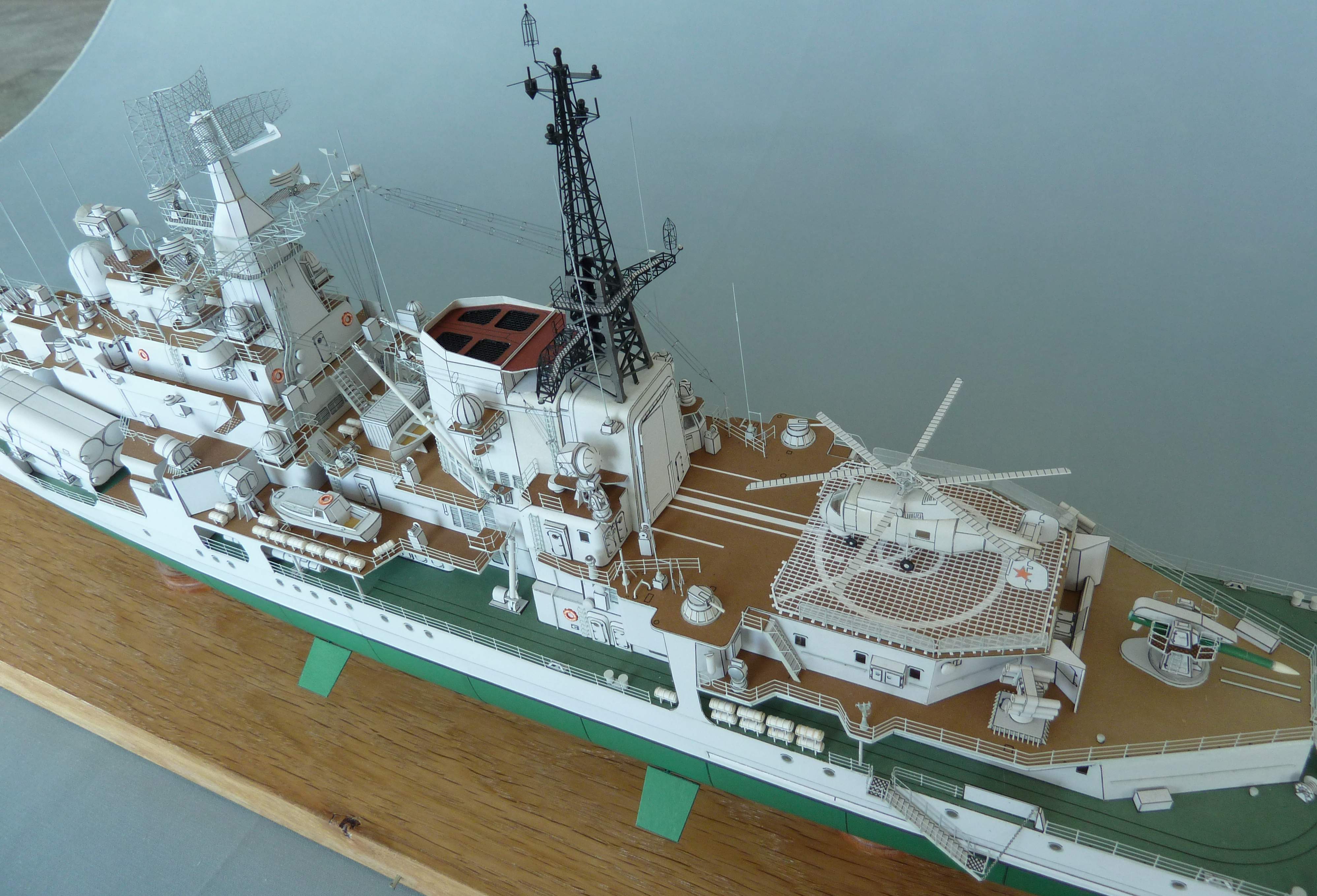 самолетный набор. клеящий модель. клеящий модель. сборная модель ису 122 огонек. модели самолетов для сборки взрослым.