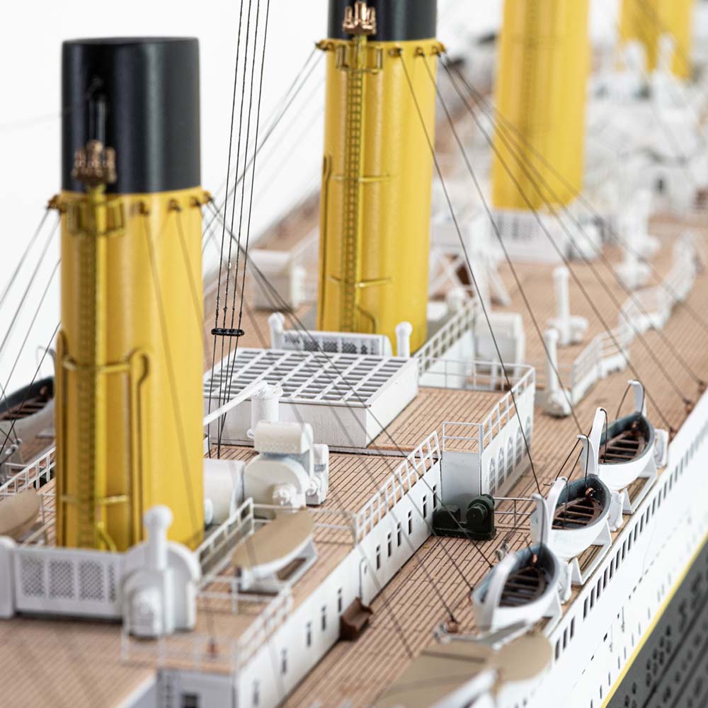 модель парохода RMS Titanic (Титаник) модель парохода RMS Titanic (Титаник)