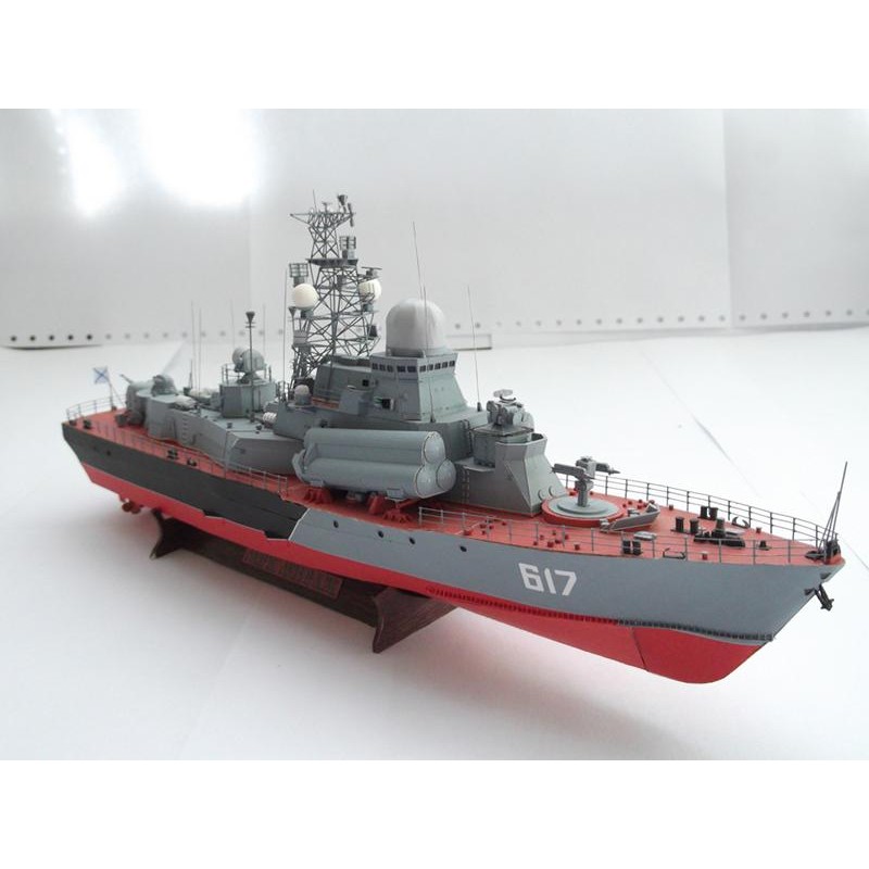 Модель из картона малый ракетный корабль "Мираж", СССР 1987 г Модель из картона малый ракетный корабль "Мираж", СССР 1987 г