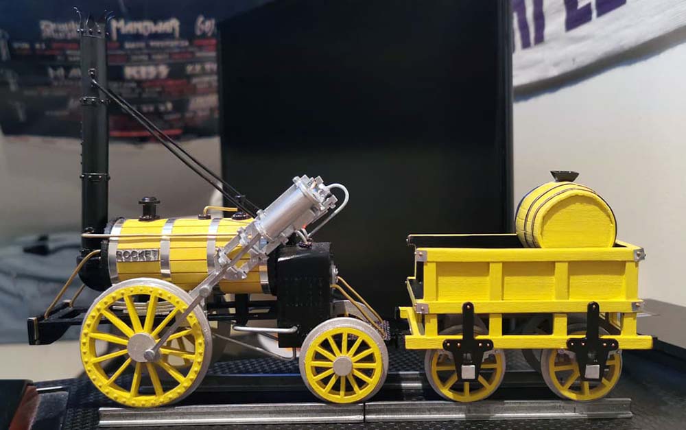 Модель паровоза Ракета (ROCKET) + (Полный набор инструментов, клея и краски) Модель паровоза Ракета (ROCKET) + (Полный набор инструментов, клея и краски)