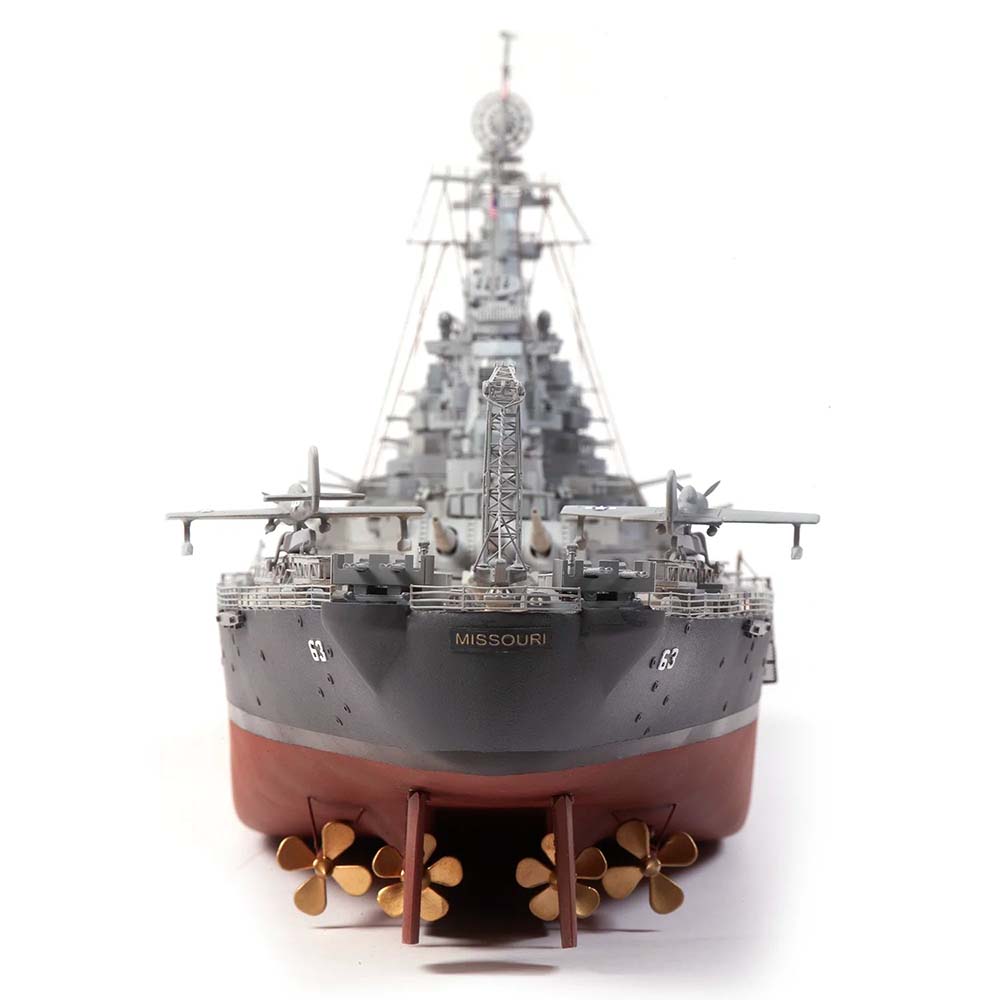 USS Missouri BB-63 + (Стартовый набор инструментов) USS Missouri BB-63 + (Стартовый набор инструментов)