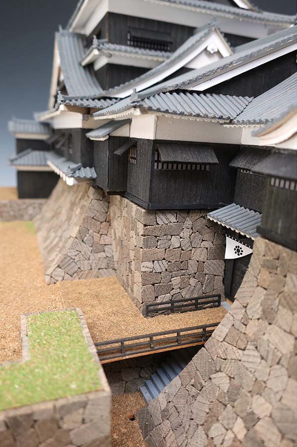 Замок Kumamoto + (Стартовый набор инструментов)