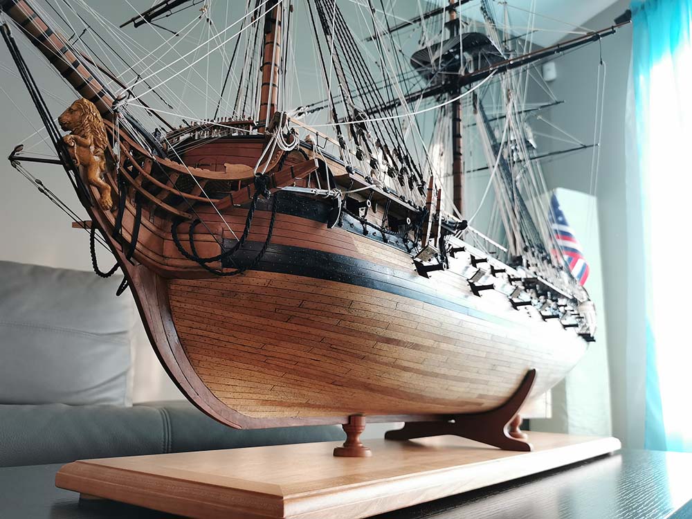 модель корабля для сборки Bonhomme Richard 1779 версия вишня-груша модель корабля для сборки Bonhomme Richard 1779 версия вишня-груша