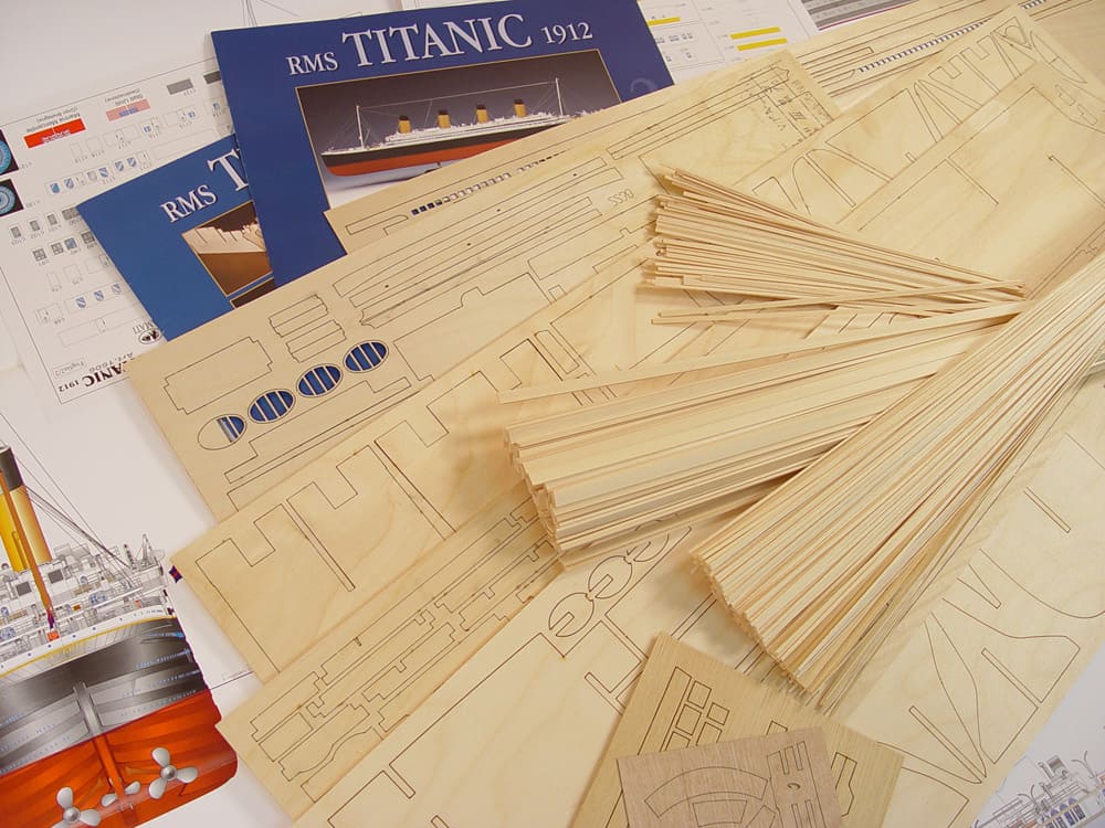модель парохода RMS Titanic (Титаник) модель парохода RMS Titanic (Титаник)