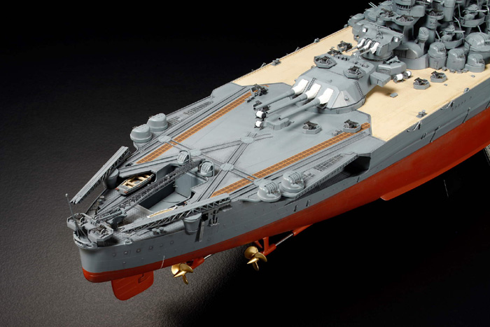 Линкор Yamato (Premium), пластиковая модель