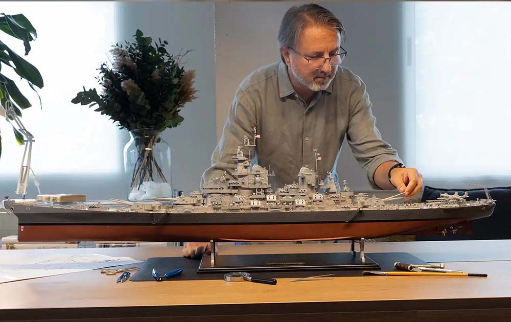 USS Missouri BB-63 + (Стартовый набор инструментов) USS Missouri BB-63 + (Стартовый набор инструментов)