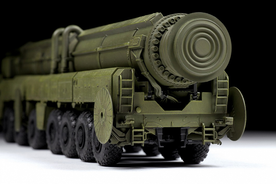 Российский ракетный комплекс стратегического назначения "Тополь" подарочный набор Российский ракетный комплекс стратегического назначения "Тополь" подарочный набор