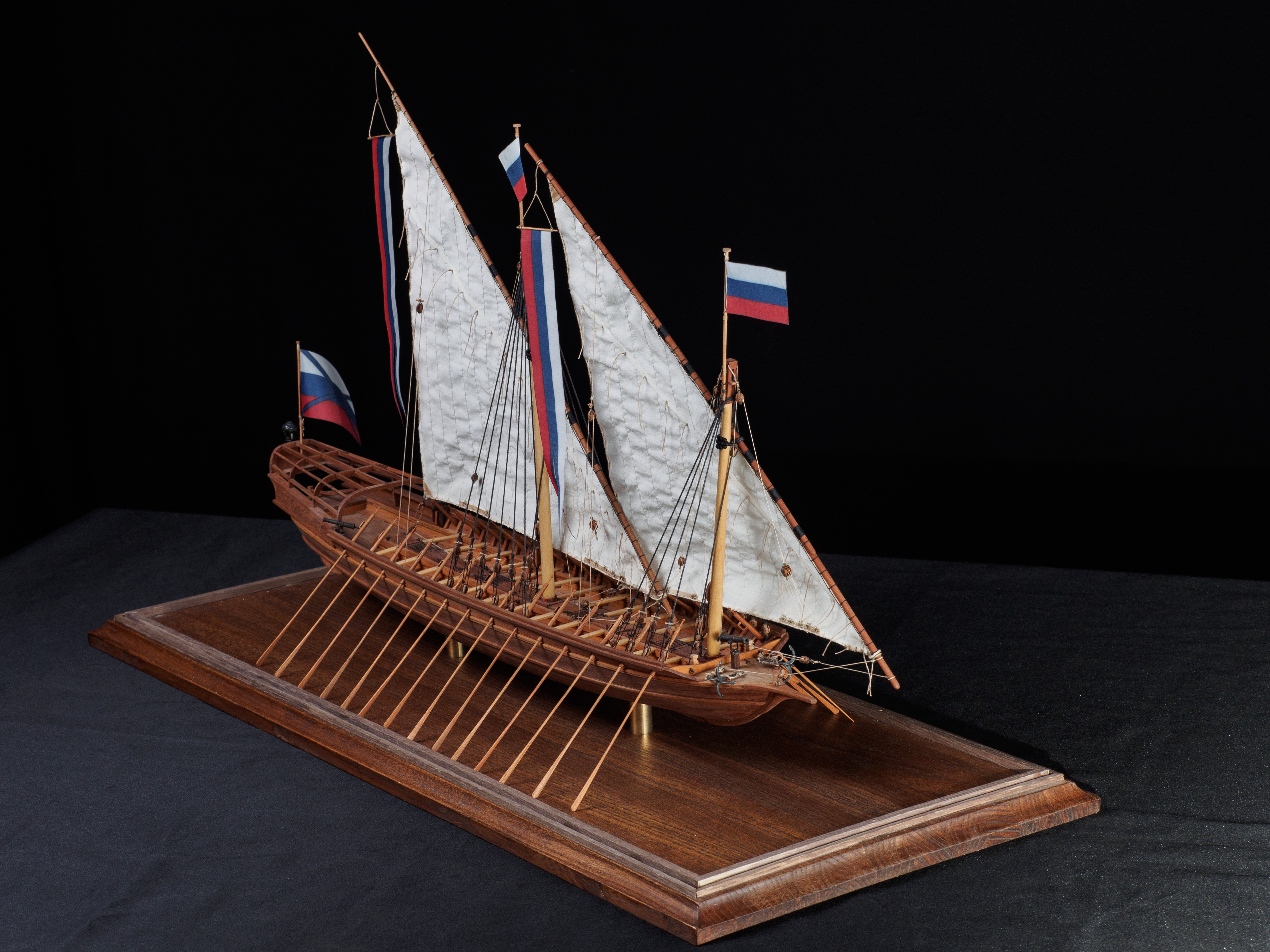 что такое галера. испанский галеас. дромон корабль. скамвея галера. галера скампавея.