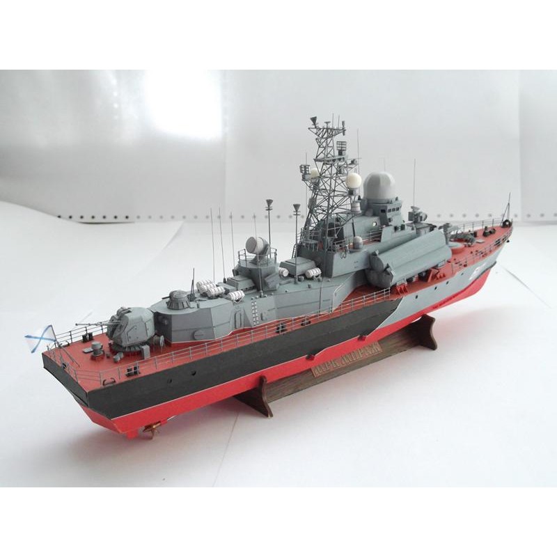 Модель из картона малый ракетный корабль "Мираж", СССР 1987 г Модель из картона малый ракетный корабль "Мираж", СССР 1987 г