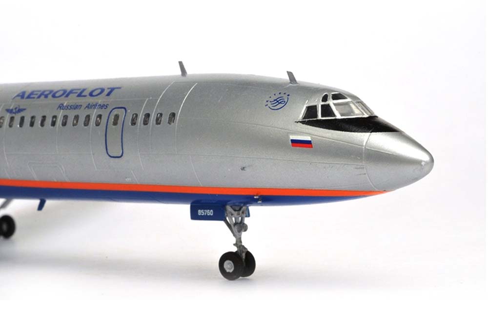 Самолет "Ту-154М" (подарочный набор) Самолет "Ту-154М" (подарочный набор)