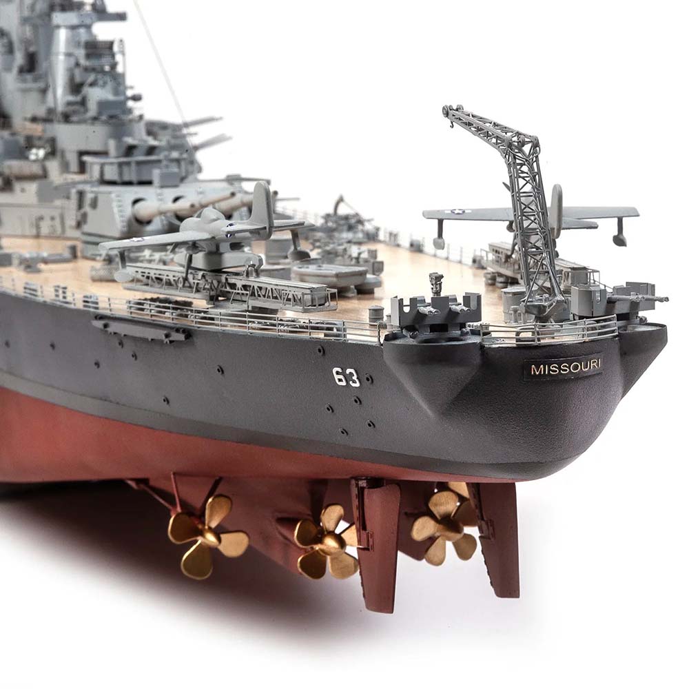 USS Missouri BB-63 + (Стартовый набор инструментов) USS Missouri BB-63 + (Стартовый набор инструментов)