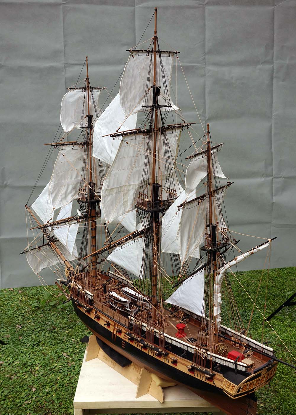 модель корабля для сборки HMS Surprise (полная версия) модель корабля для сборки HMS Surprise (полная версия)