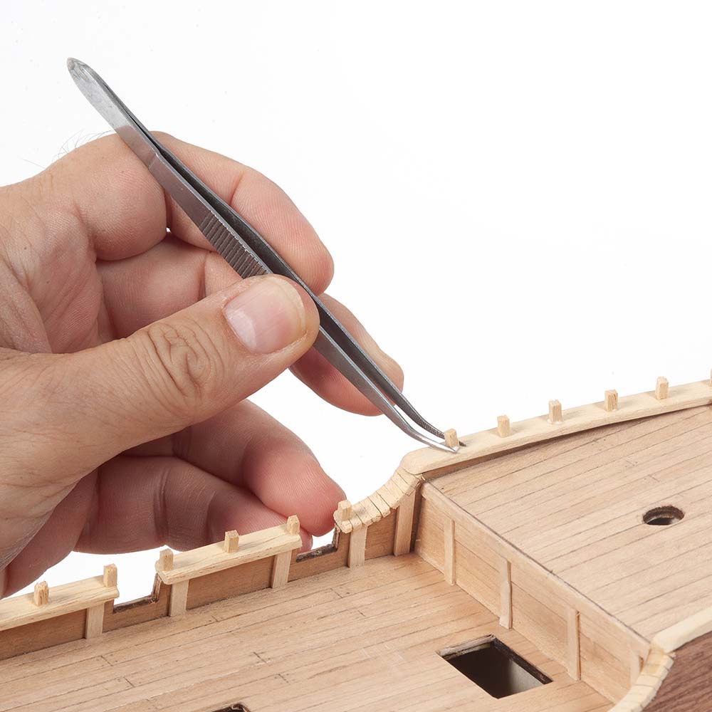 Изогнутый пинцет 11 см