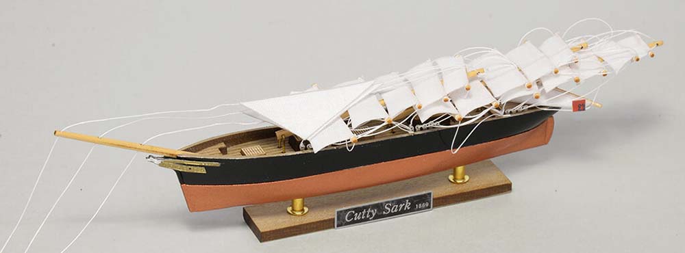 деревянная модель парусника Cutty Sark корабль в бутылке деревянная модель парусника Cutty Sark корабль в бутылке