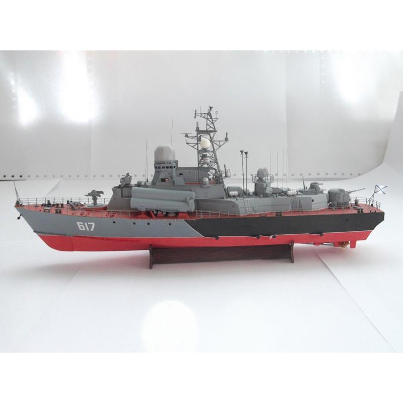 Модель из картона малый ракетный корабль "Мираж", СССР 1987 г Модель из картона малый ракетный корабль "Мираж", СССР 1987 г