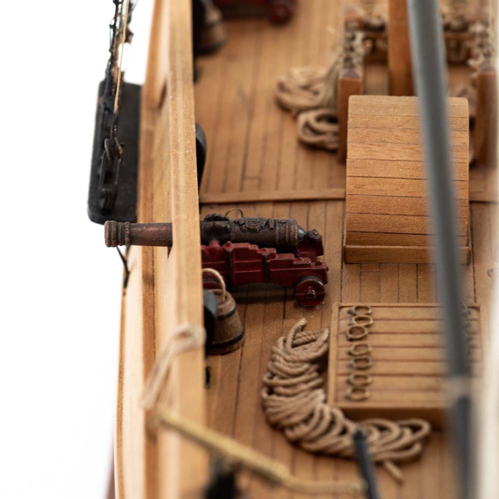 Adventure pirate schooner (плюс инструменты) Adventure pirate schooner (плюс инструменты)