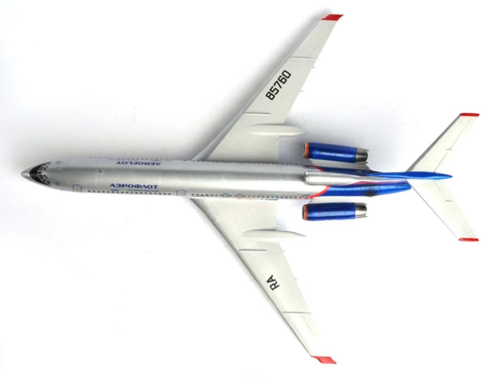 Самолет "Ту-154М" (подарочный набор) Самолет "Ту-154М" (подарочный набор)
